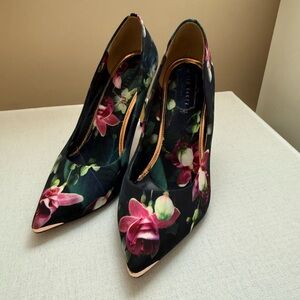 Ted Baker’s Neevo 3 Floral Satin Shoe